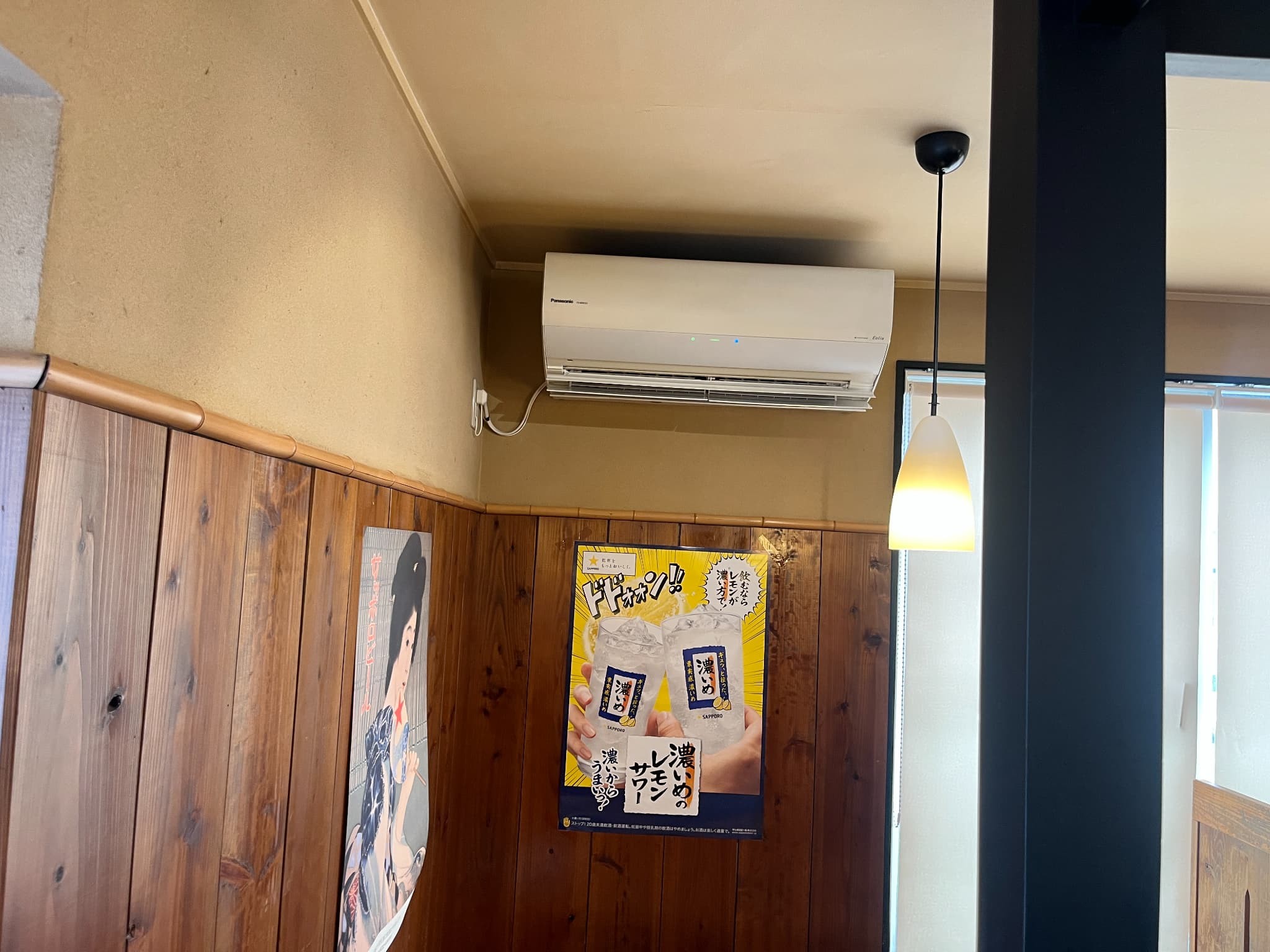 エアコンの取付けの画像